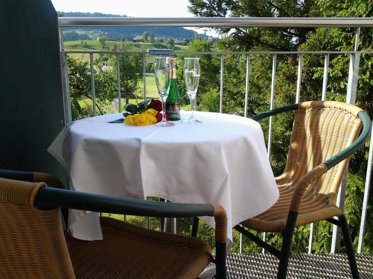 Schedlers LOEWENHOTEL GARNI Alberschwende Zimmer foto